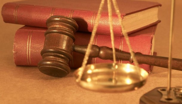 Vendedor também responde por débitos de condomínio gerados após a posse do comprador