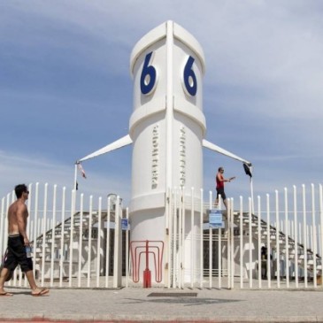 Bombeiros criticam reformas de postos de salvamento no Rio