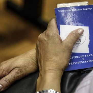 Sistema para pagar FGTS de domésticos não registra demissão