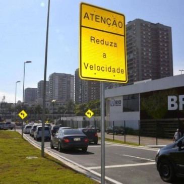 Prefeitura inaugura mergulhão na Barra para acessar Linha Amarela