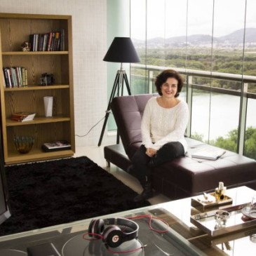 Home office integrado a outros cômodos garante funcionalidade