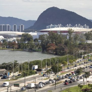 Candidatos a prefeito apresentam propostas para a Barra e região