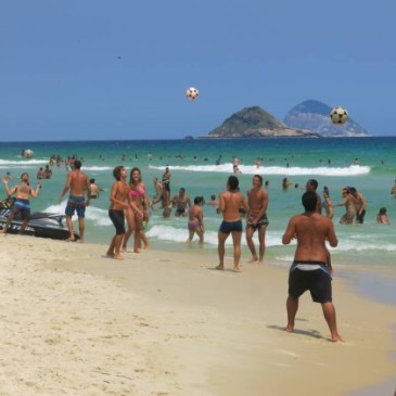 Praias da Barra recebem operação de combate à desordem no verão