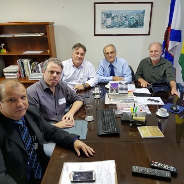 Dirigentes da ASSAPE se reúnem com secretário para tratar de transporte aquaviário