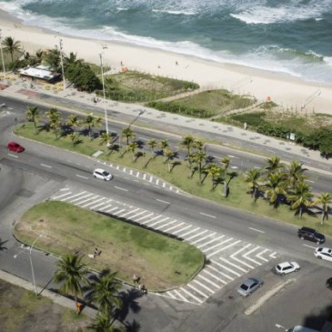 Avenida Lucio Costa sofrerá intervenções em retornos e pontos de ônibus para aliviar o trânsito